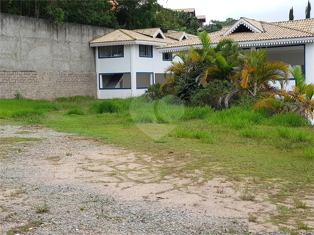 Casa na Serra da Cantareira no Condomínio Suíça da Cantareira aceita permuta faltando acabamento!!!!