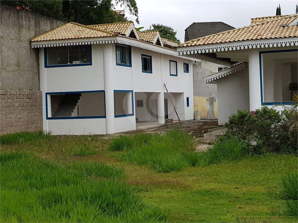 Casa na Serra da Cantareira no Condomínio Suíça da Cantareira aceita permuta faltando acabamento!!!!