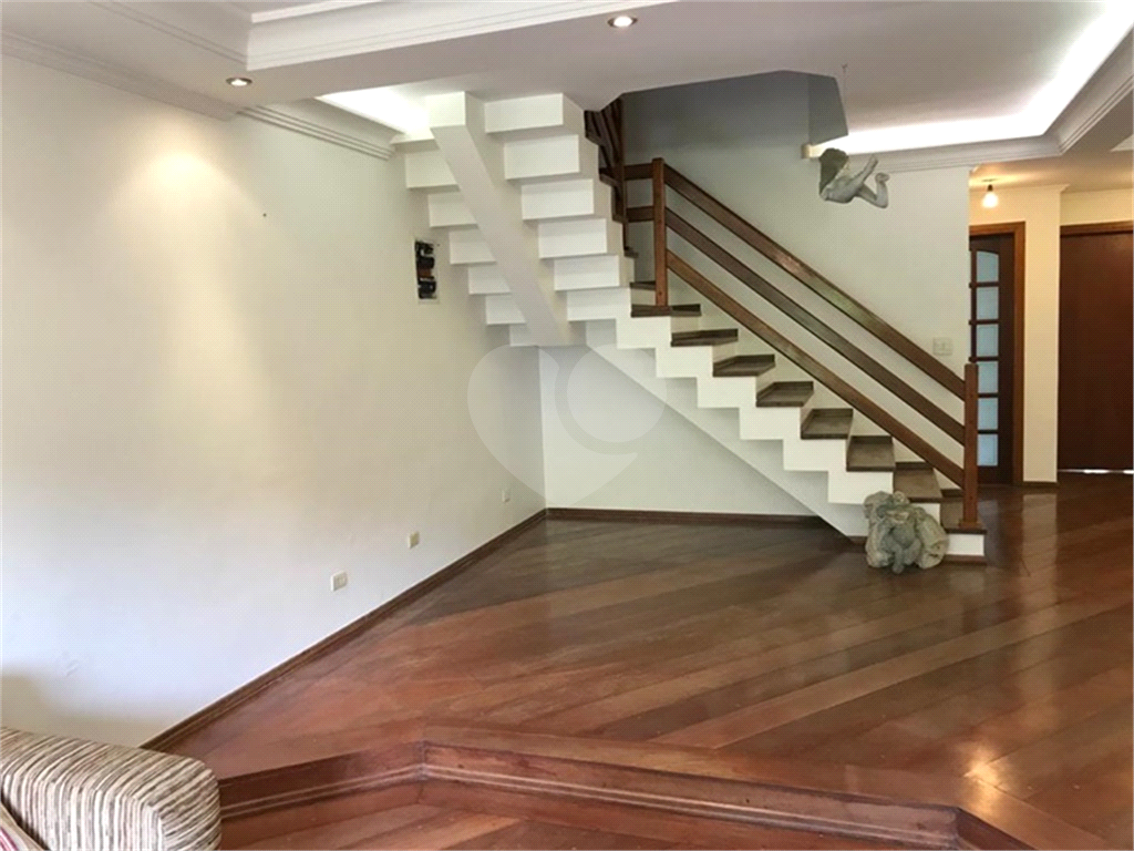 Sobrado à venda com 4 quartos, 359m² - Foto 2