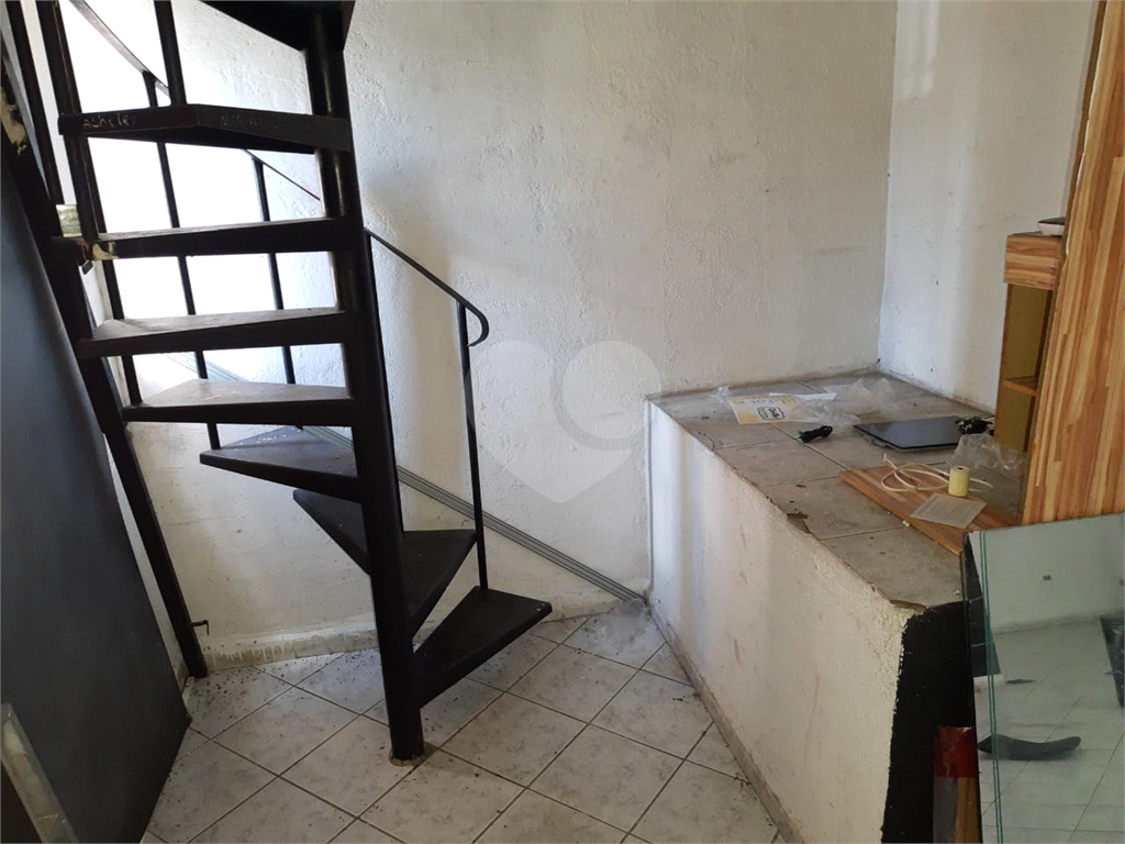 PRÉDIO INTEIRO em PIRITUBA