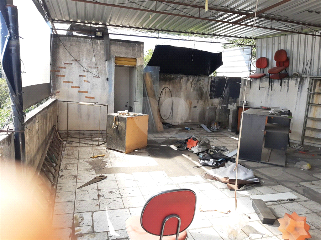 PRÉDIO INTEIRO em PIRITUBA