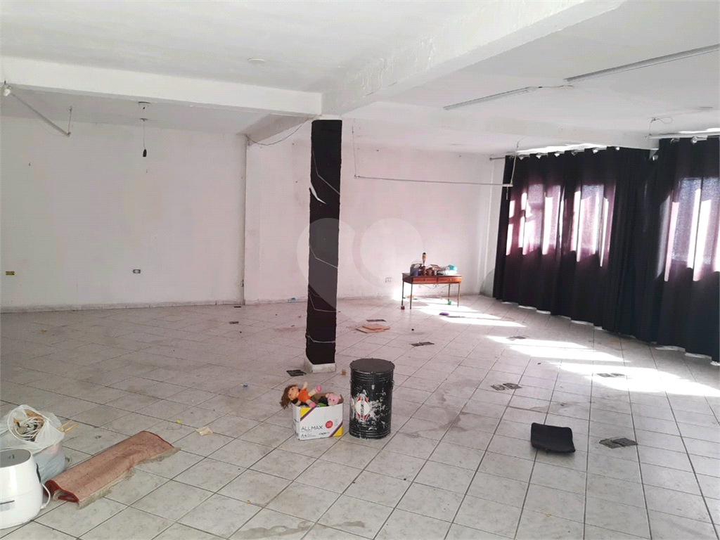 PRÉDIO INTEIRO em PIRITUBA