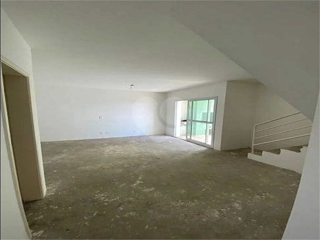 Apartamento Duplex  à venda com 160 metros, localizado no bairro Jardim Las Vegas, Guarulhos, SP 