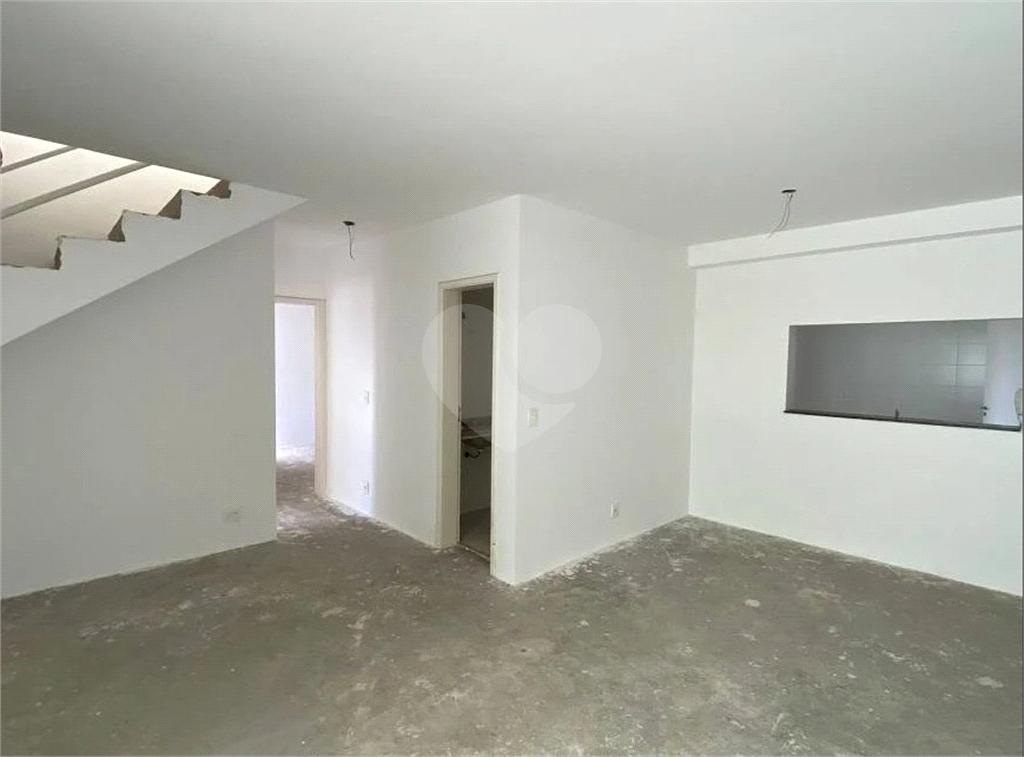 Apartamento Duplex  à venda com 160 metros, localizado no bairro Jardim Las Vegas, Guarulhos, SP 
