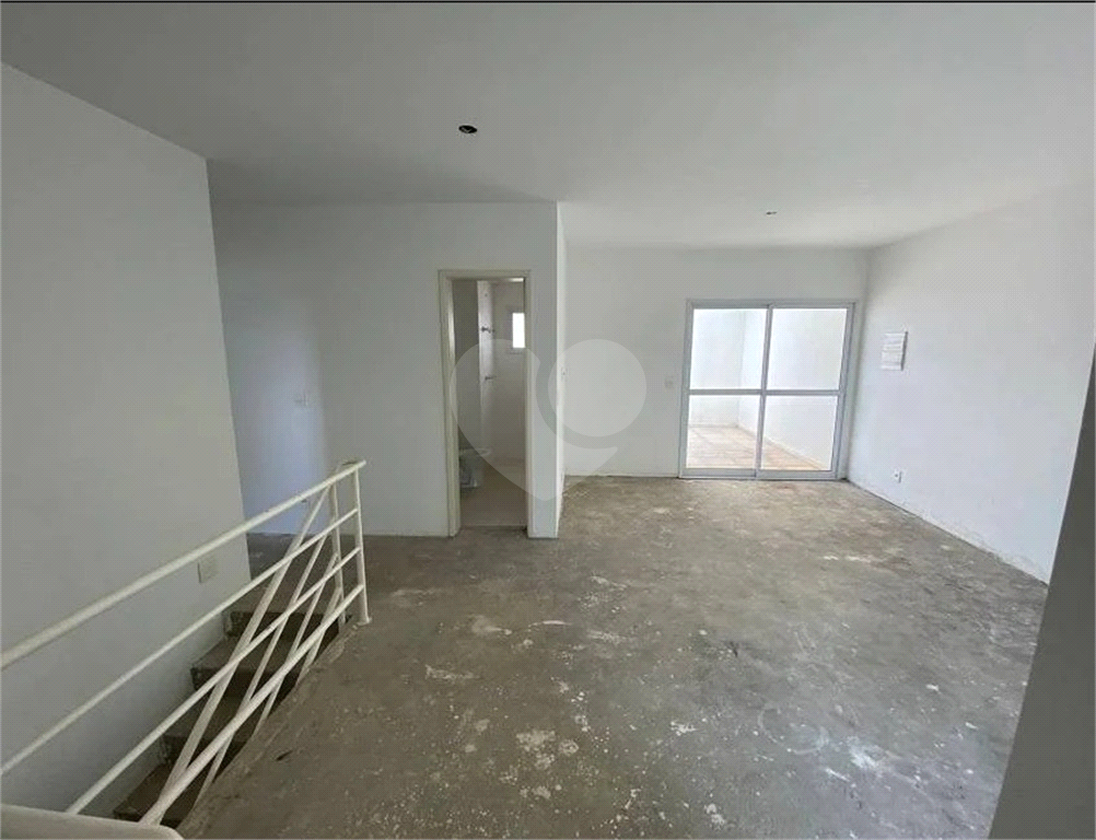 Apartamento Duplex  à venda com 160 metros, localizado no bairro Jardim Las Vegas, Guarulhos, SP 