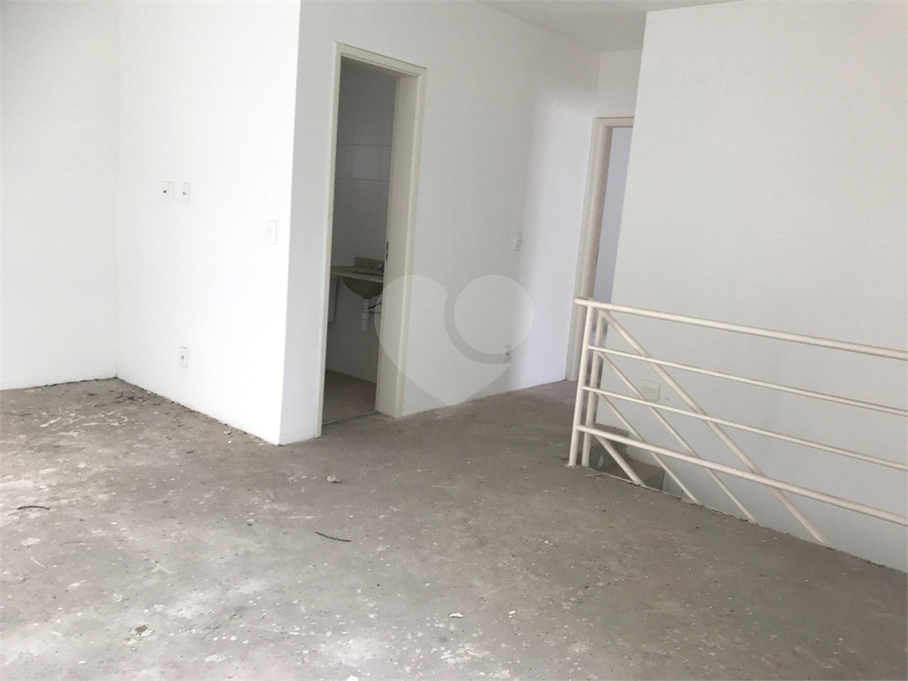 Apartamento Duplex  à venda com 160 metros, localizado no bairro Jardim Las Vegas, Guarulhos, SP 