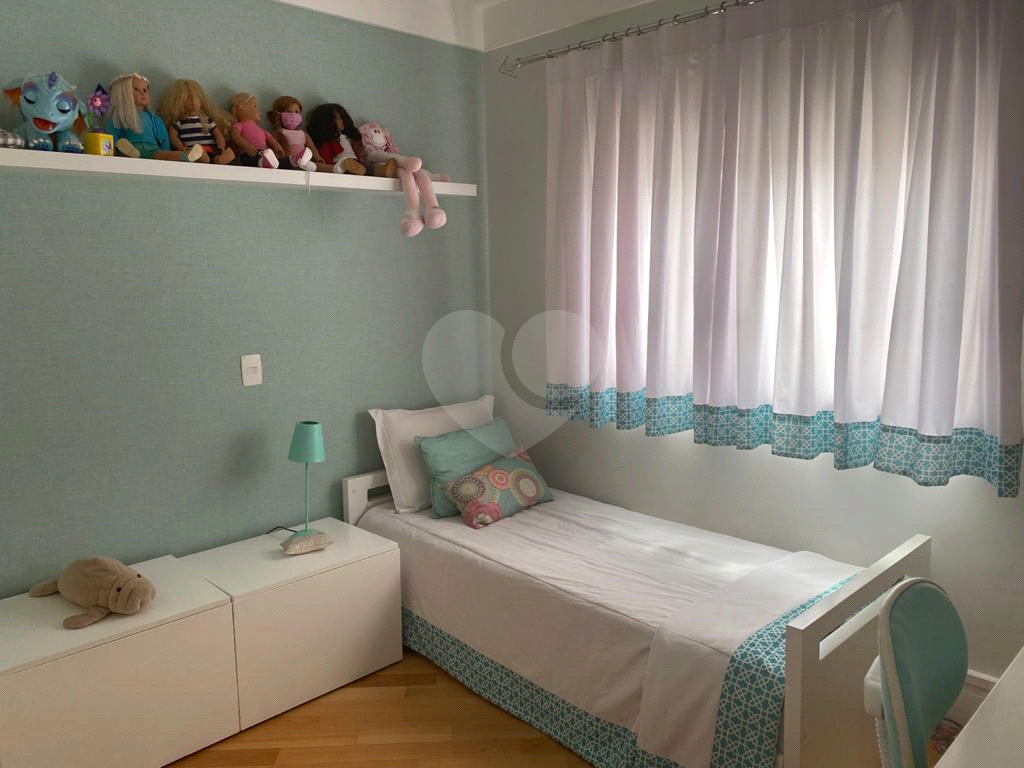 Apartamento em  PERDIZES com 173,31 m²