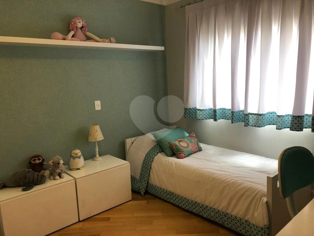Apartamento em  PERDIZES com 173,31 m²