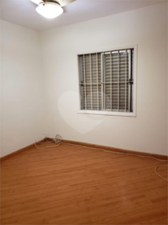 APARTAMENTO em VILA MASCOTE