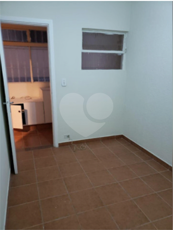 APARTAMENTO em VILA MASCOTE