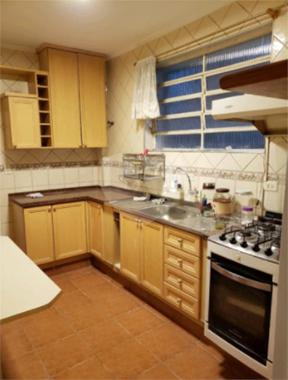 APARTAMENTO em VILA MASCOTE