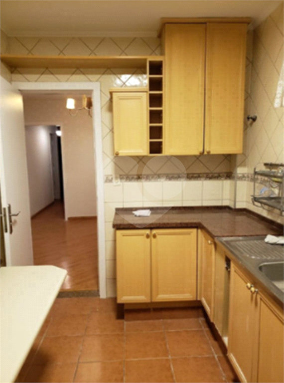 APARTAMENTO em VILA MASCOTE