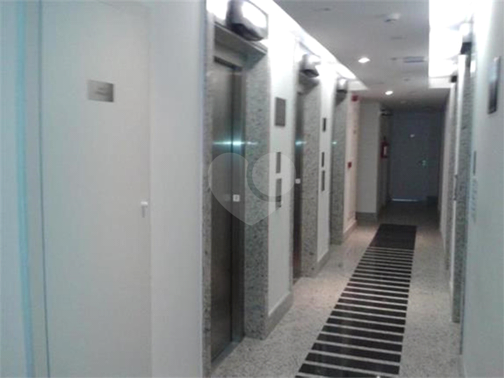 Edifício Brasilia Office na Avenida Água Fria são 2 salas no total de 84 metros prontas para uso!!