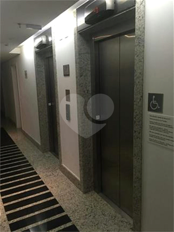 Edifício Brasilia Office na Avenida Água Fria são 2 salas no total de 84 metros prontas para uso!!