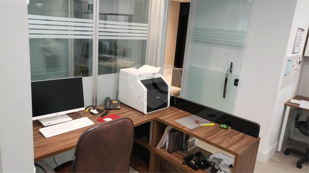 Edifício Brasilia Office na Avenida Água Fria são 2 salas no total de 84 metros prontas para uso!!