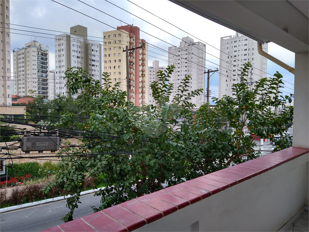 Excelente localização - sobrado com duas casas entradas independentes 