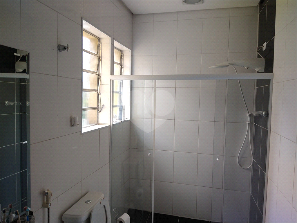 Excelente localização - sobrado com duas casas entradas independentes 