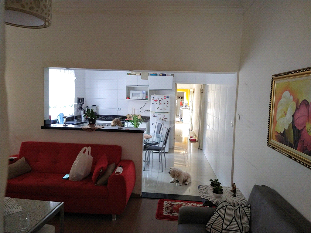 Excelente localização - sobrado com duas casas entradas independentes 