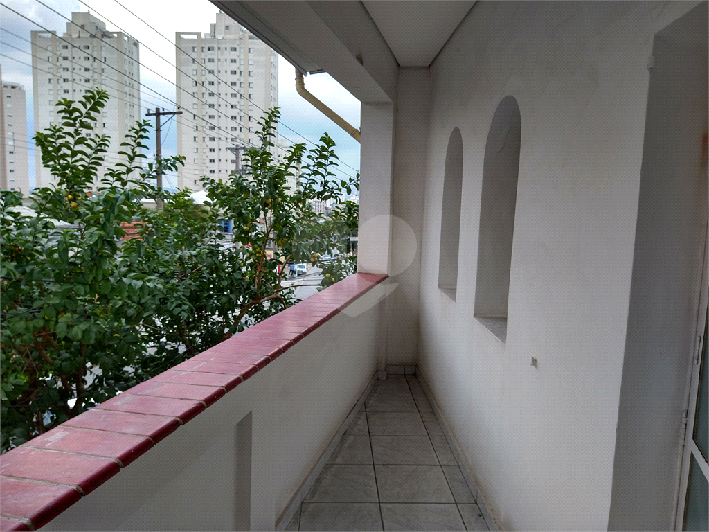 Excelente localização - sobrado com duas casas entradas independentes 