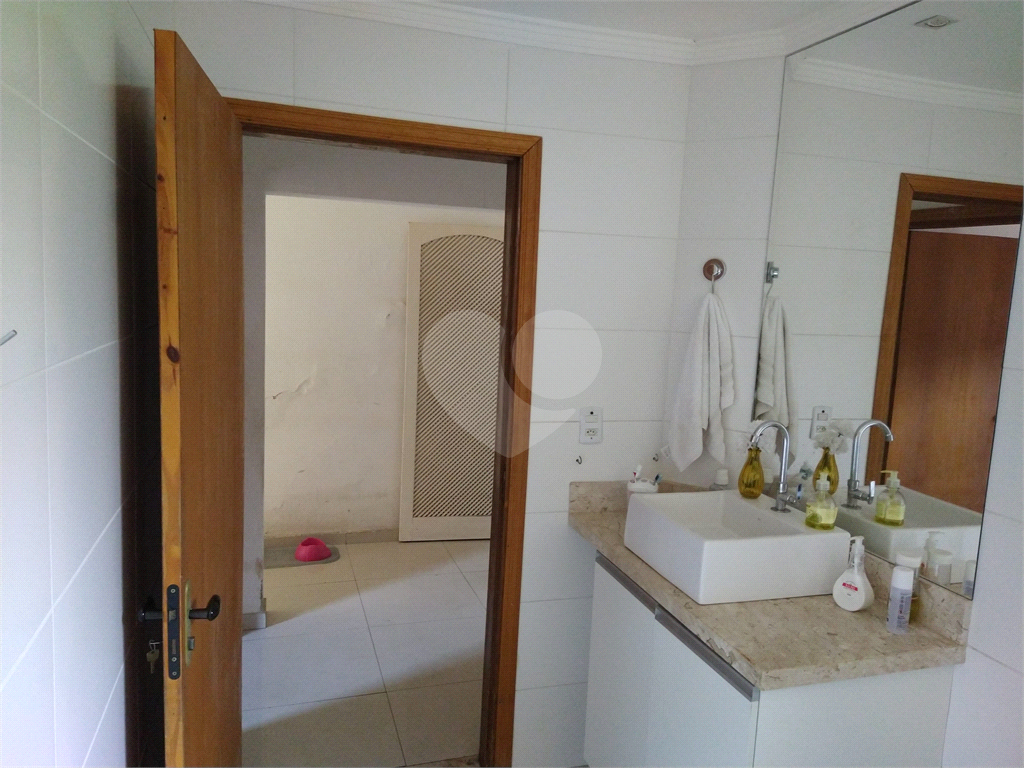 Excelente localização - sobrado com duas casas entradas independentes 