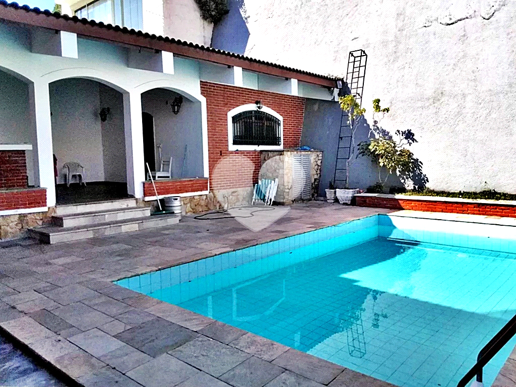 Sobrado Jardim São Bento | 312m² | 4 Dormitórios (2 Suítes) | 5 vagas | Lazer Completo