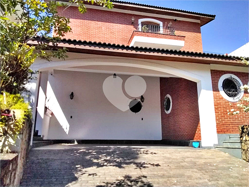 Sobrado Jardim São Bento | 312m² | 4 Dormitórios (2 Suítes) | 5 vagas | Lazer Completo
