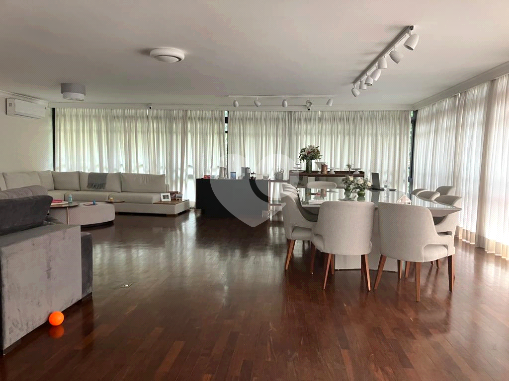 Sobrado Jardim São Bento | 312m² | 4 Dormitórios (2 Suítes) | 5 vagas | Lazer Completo