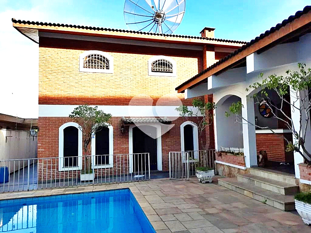 Sobrado Jardim São Bento | 312m² | 4 Dormitórios (2 Suítes) | 5 vagas | Lazer Completo