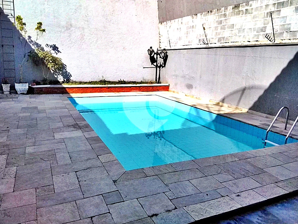 Sobrado Jardim São Bento | 312m² | 4 Dormitórios (2 Suítes) | 5 vagas | Lazer Completo