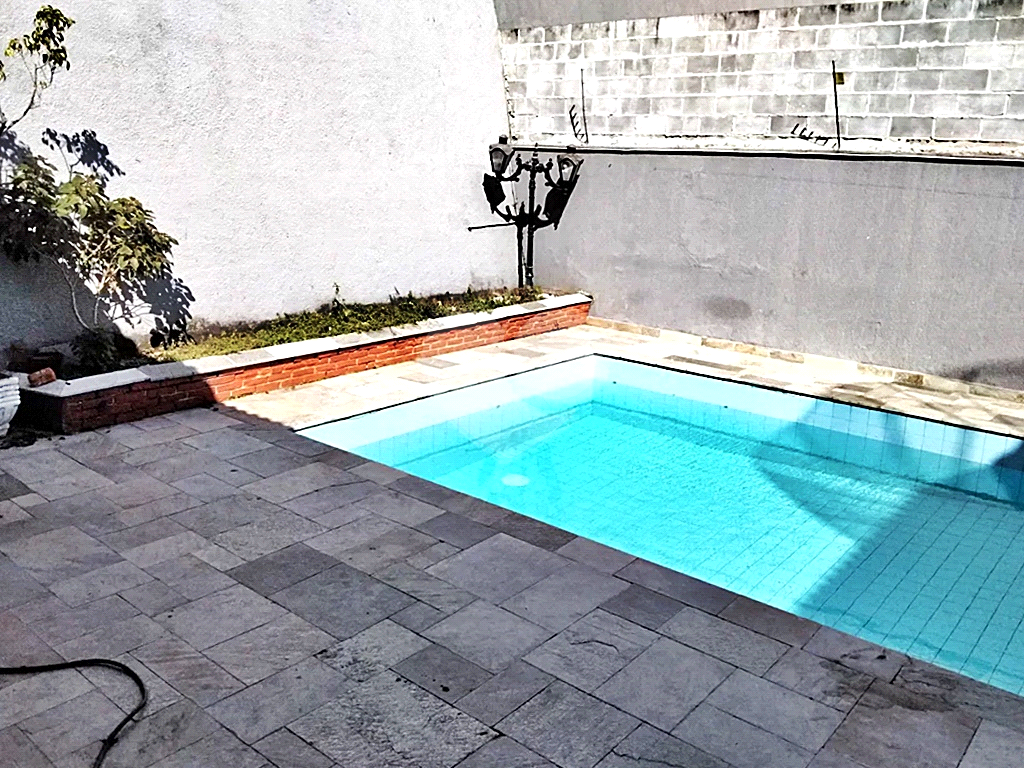 Sobrado Jardim São Bento | 312m² | 4 Dormitórios (2 Suítes) | 5 vagas | Lazer Completo