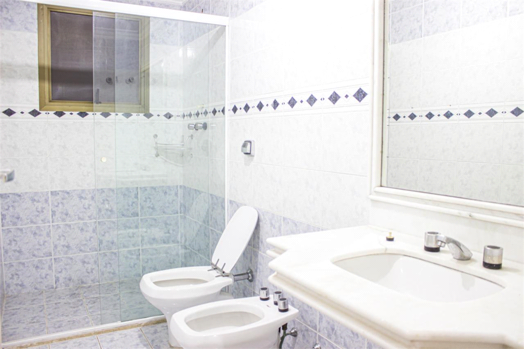 APARTAMENTO em VILA SÔNIA