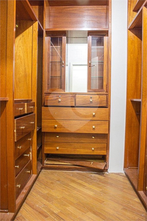APARTAMENTO em VILA SÔNIA