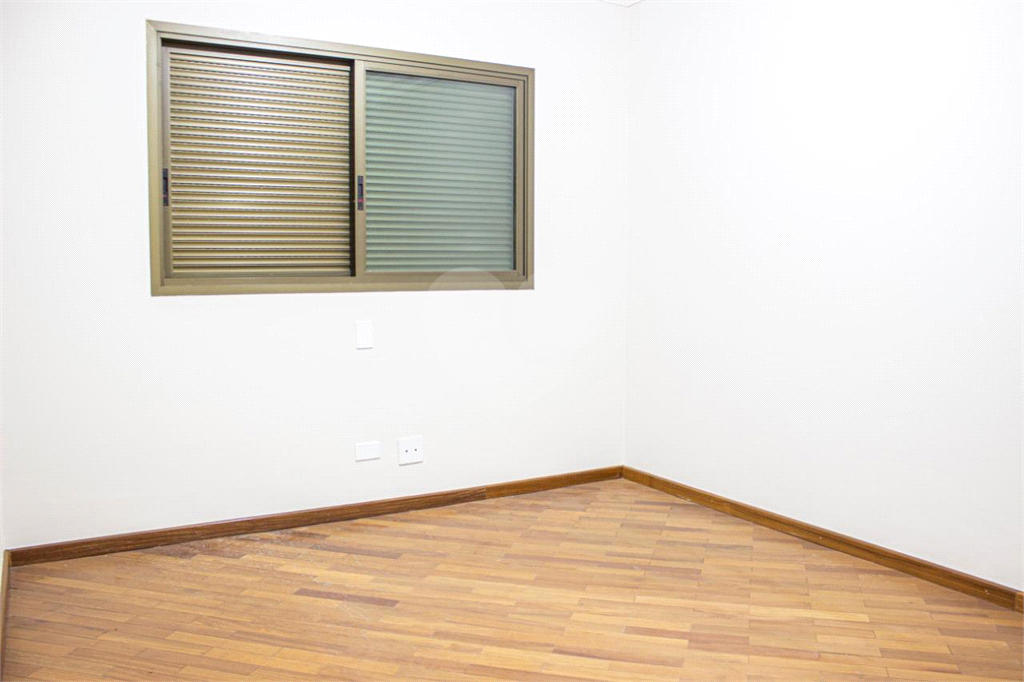 APARTAMENTO em VILA SÔNIA