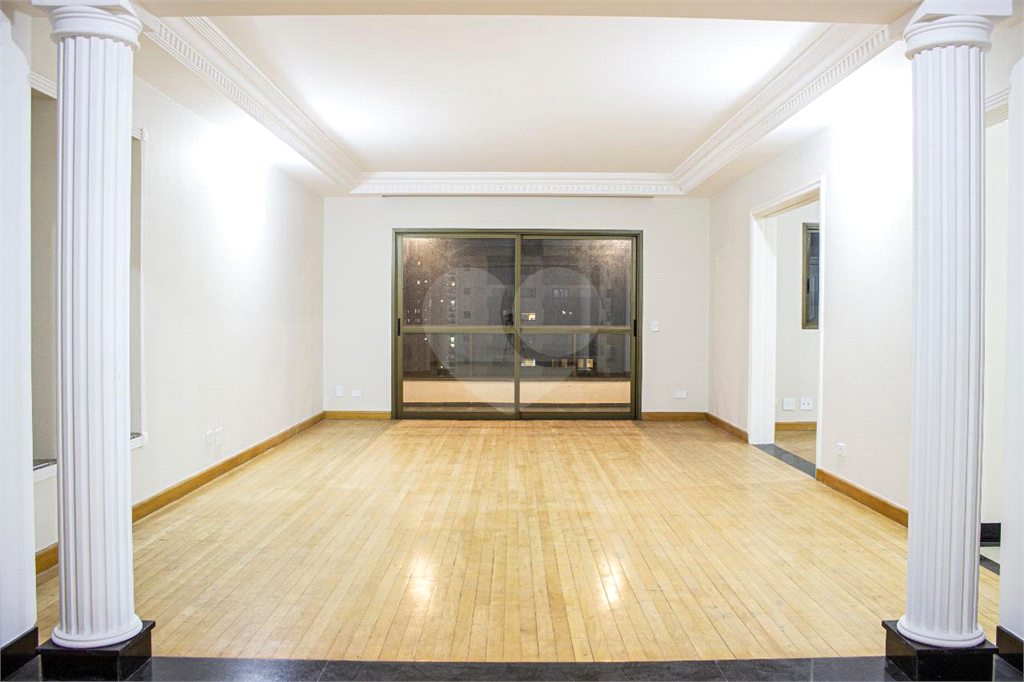 APARTAMENTO em VILA SÔNIA