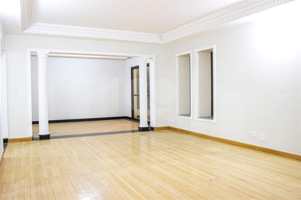 APARTAMENTO em VILA SÔNIA