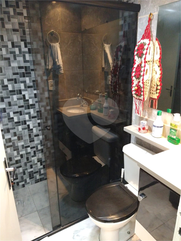 APARTAMENTO em CAMPO LIMPO