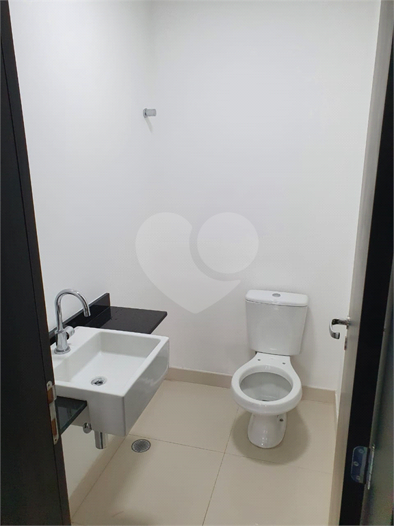 Oportunidade Única: Sala Comercial no Condomínio Vista Verde Office