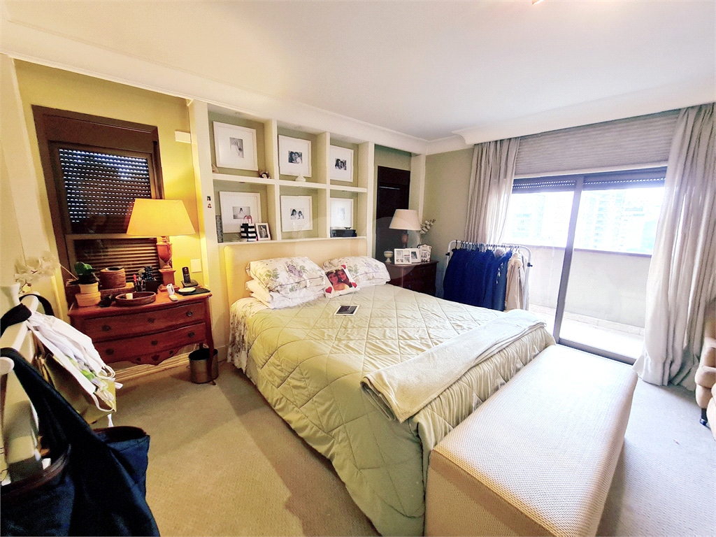 Apartamento alto padrão  à venda no Jardim Paulista