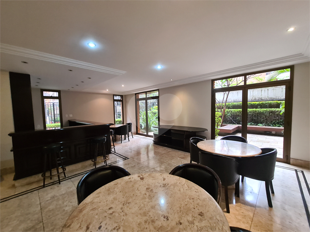 Apartamento alto padrão  à venda no Jardim Paulista