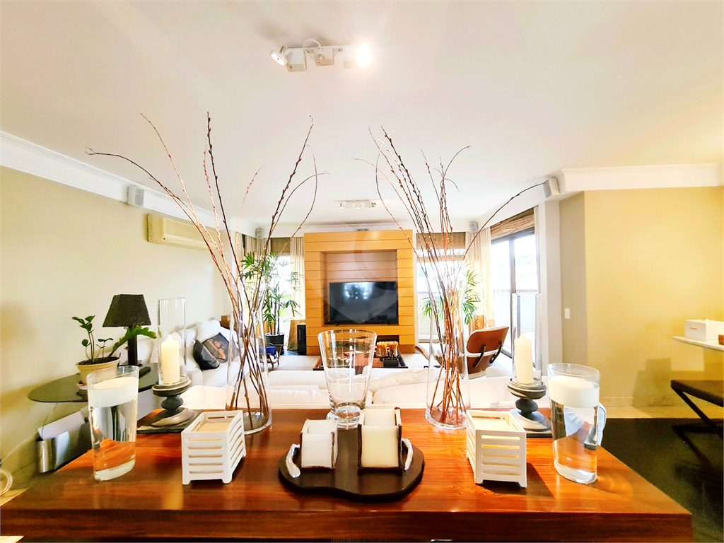 Apartamento alto padrão  à venda no Jardim Paulista
