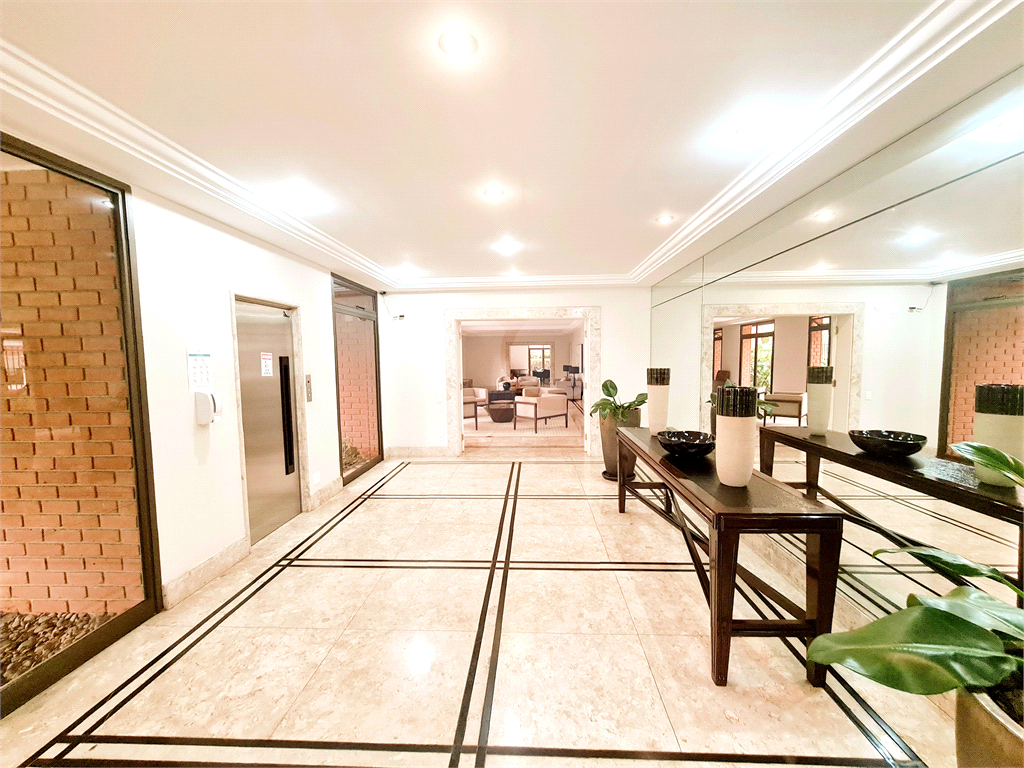 Apartamento alto padrão  à venda no Jardim Paulista