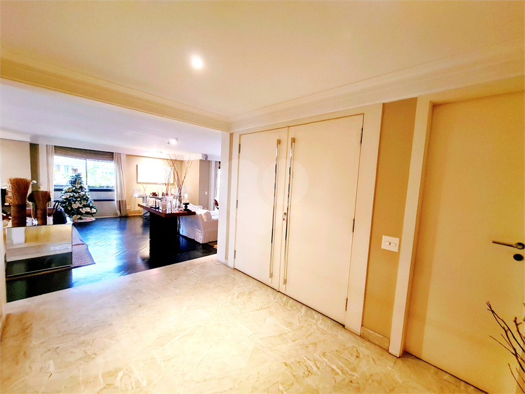 Apartamento alto padrão  à venda no Jardim Paulista