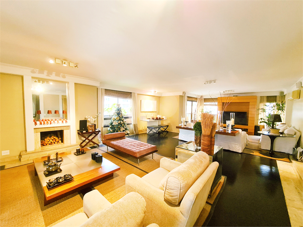 Apartamento alto padrão  à venda no Jardim Paulista