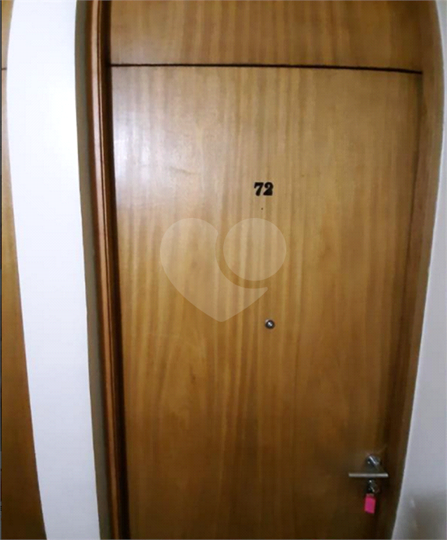 APARTAMENTO em PARQUE BRISTOL