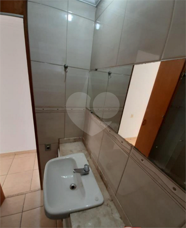 APARTAMENTO em PARQUE BRISTOL