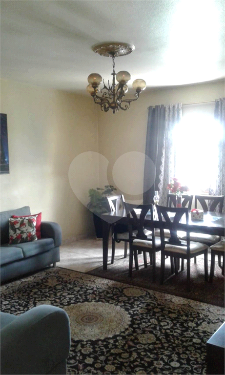 APARTAMENTO em VILA PRUDENTE