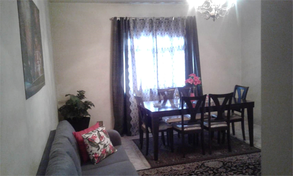 APARTAMENTO em VILA PRUDENTE