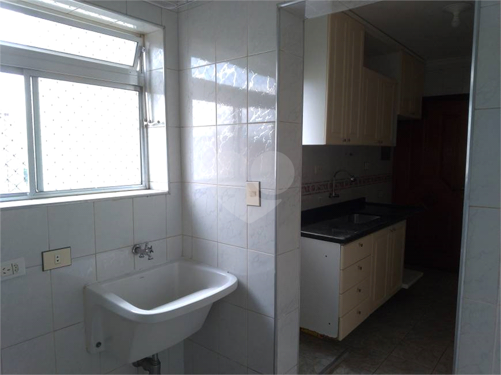 Apartamento à Venda em ótimo condominio em Santa Terezinha