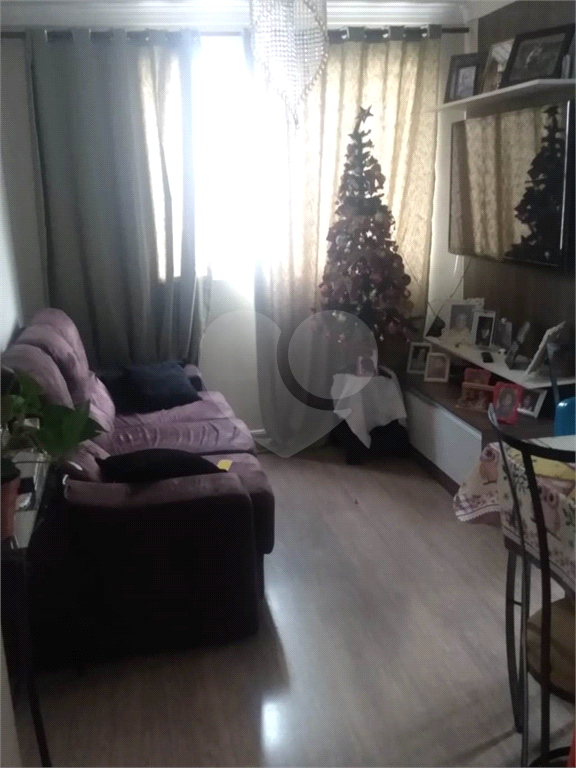 APARTAMENTO em ITAQUERA