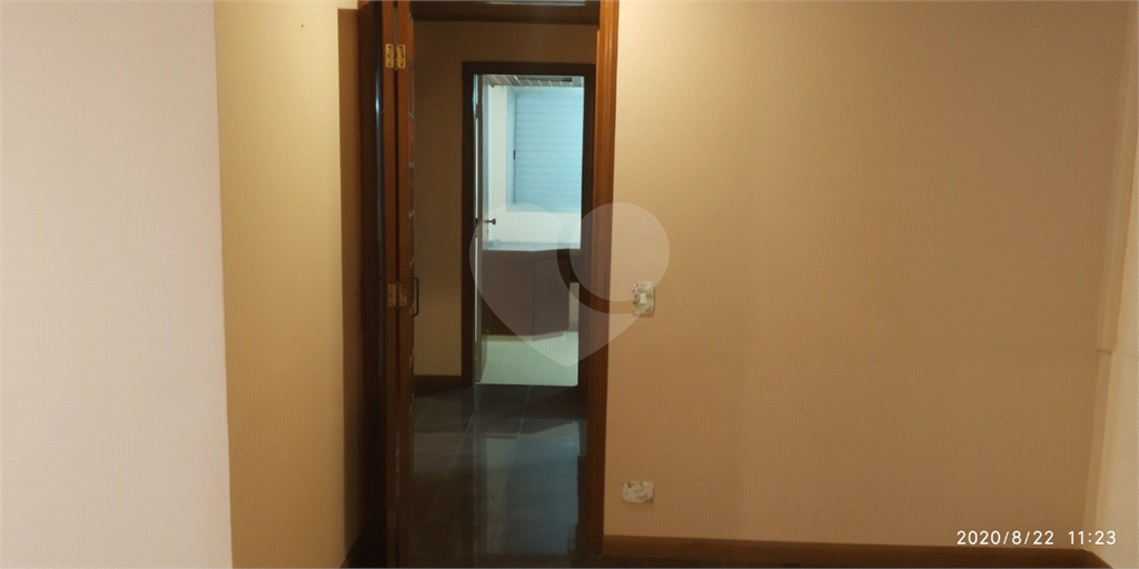 APARTAMENTO em SANTANA